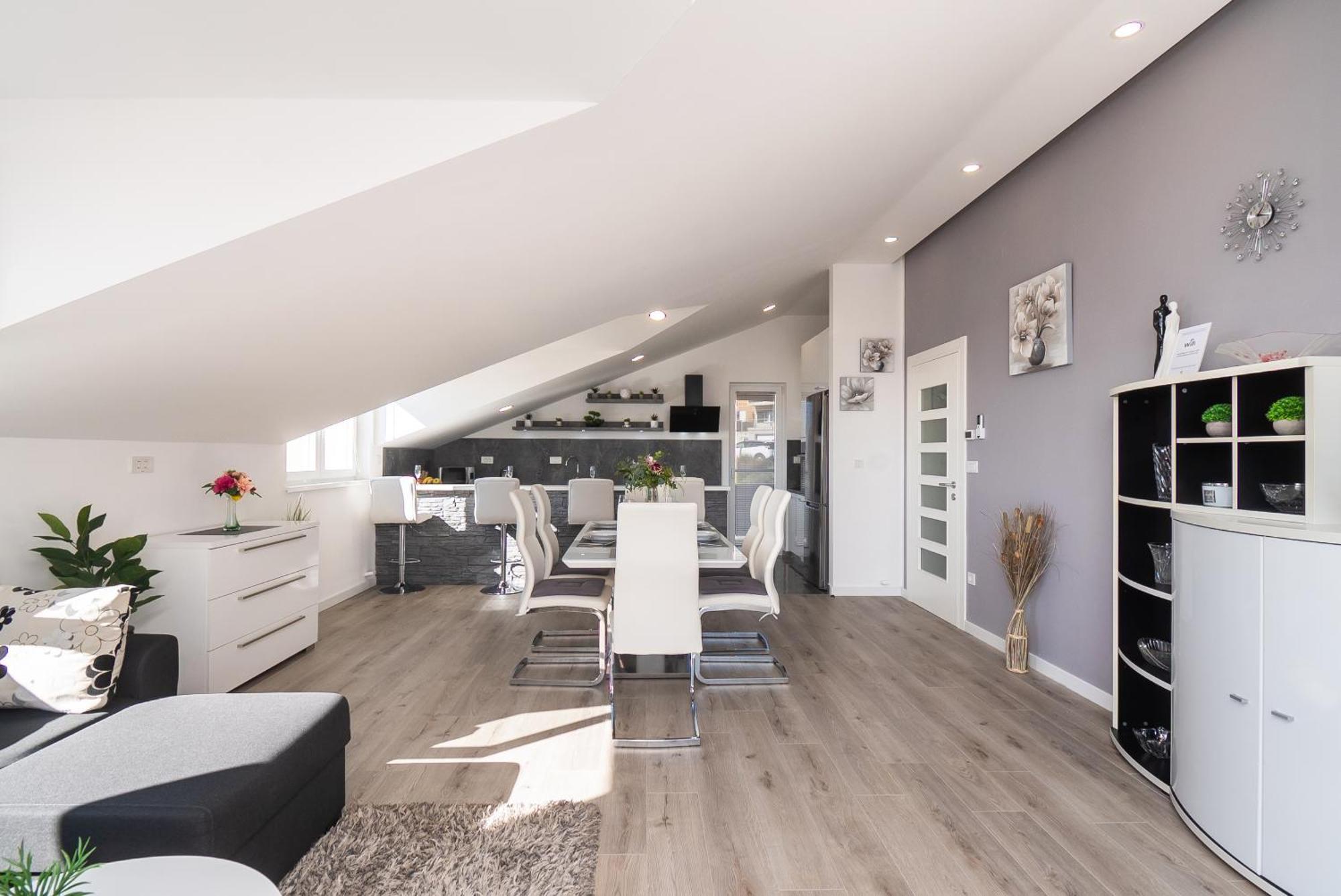 Exclusive View Apartment *